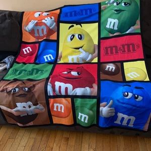COPY - Brand new without tags m&m blanket